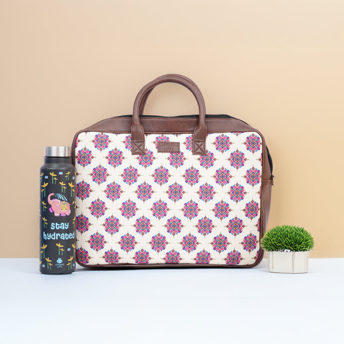 Vanilla with Sass Laptop Hand Bag