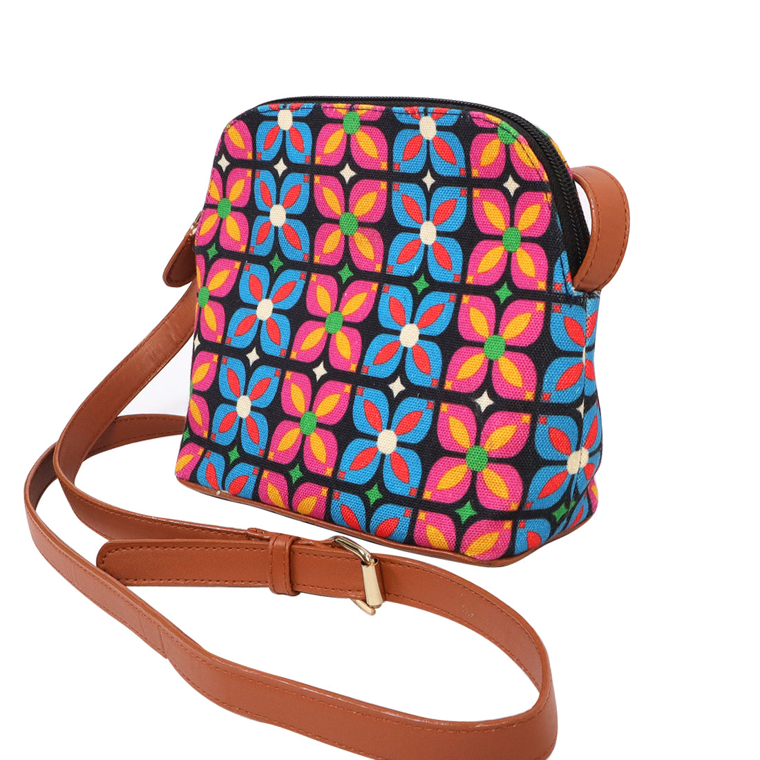 sling bags,sling bags for women,sling bags for ladies,sling women's purse,womens slingbag,shoulder sling bag,side bag flipkart,happening hippo,happening hippo sling bags